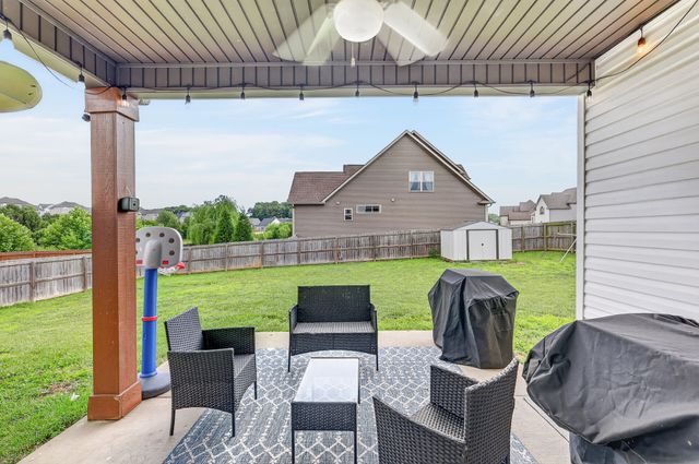 313 Piedmont Pl, Clarksville, TN 37043