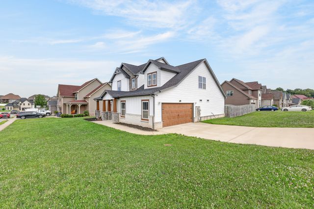 313 Piedmont Pl, Clarksville, TN 37043
