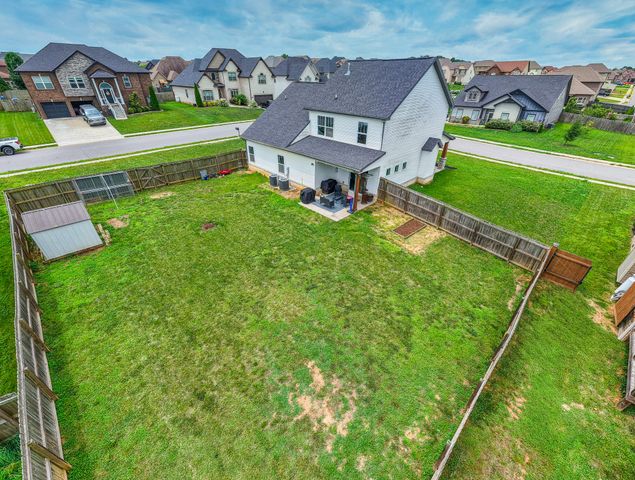 313 Piedmont Pl, Clarksville, TN 37043