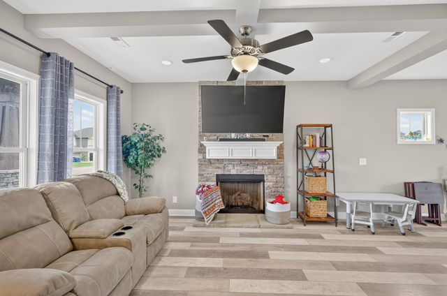 313 Piedmont Pl, Clarksville, TN 37043
