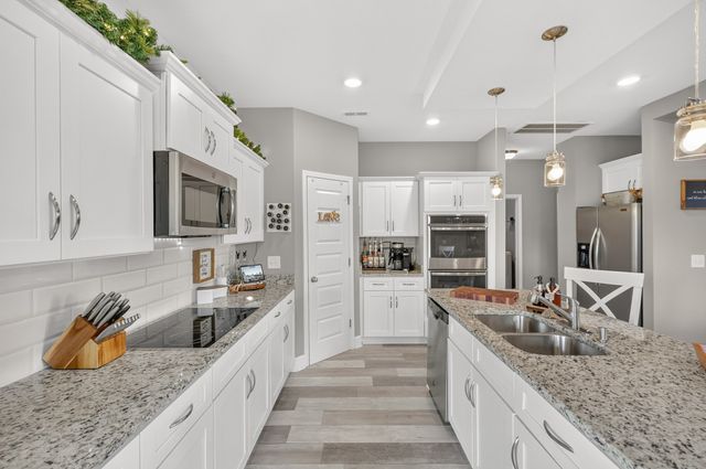 313 Piedmont Pl, Clarksville, TN 37043