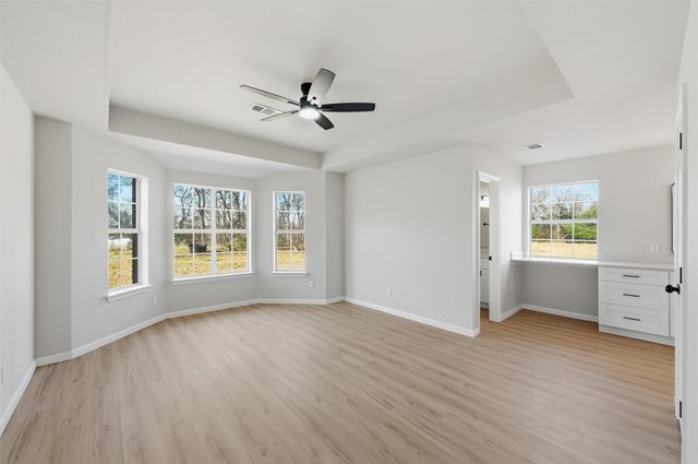 130 Spring Lake Circle, Waxahachie, TX 75167