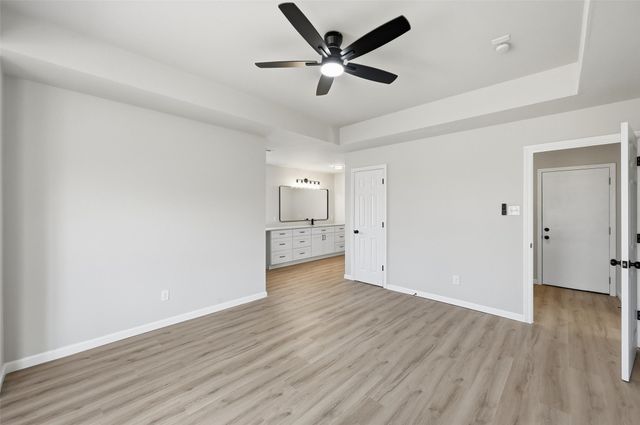 130 Spring Lake Circle, Waxahachie, TX 75167