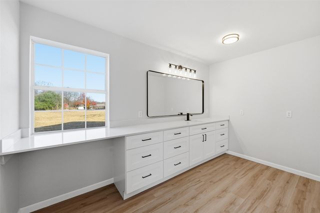 130 Spring Lake Circle, Waxahachie, TX 75167