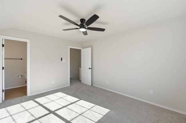 130 Spring Lake Circle, Waxahachie, TX 75167