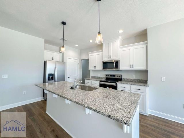 126 Calhoun Way NE, Ludowici, GA 31316