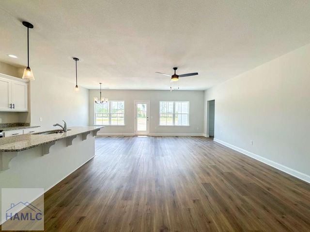 126 Calhoun Way NE, Ludowici, GA 31316