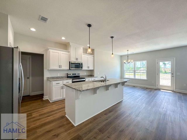 126 Calhoun Way NE, Ludowici, GA 31316