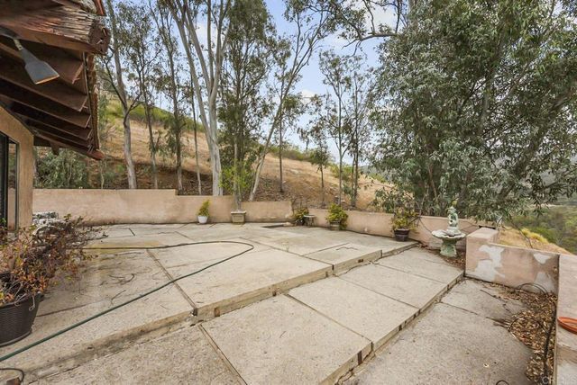 8130 Harmony Grove Road, Escondido, CA 92029