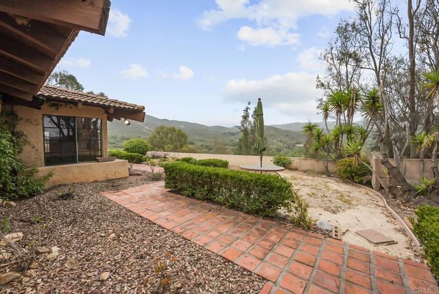 8130 Harmony Grove Road, Escondido, CA 92029