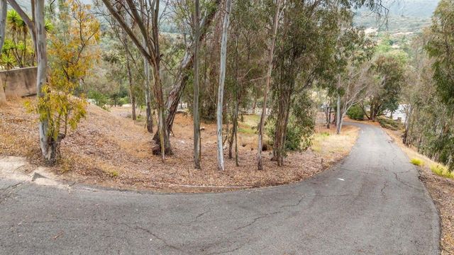 8130 Harmony Grove Road, Escondido, CA 92029