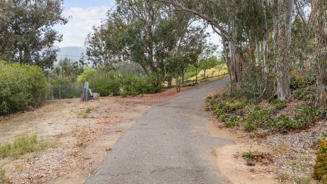 8130 Harmony Grove Road, Escondido, CA 92029