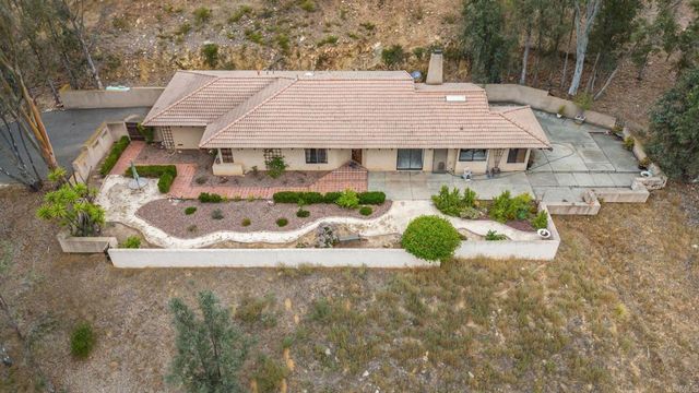 8130 Harmony Grove Road, Escondido, CA 92029