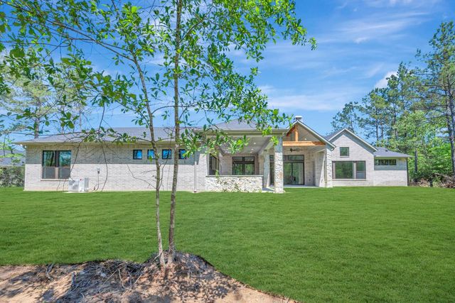 7741 Dog Wood Acres Drive, Montgomery, TX 77316