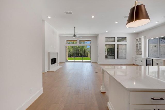 7741 Dog Wood Acres Drive, Montgomery, TX 77316