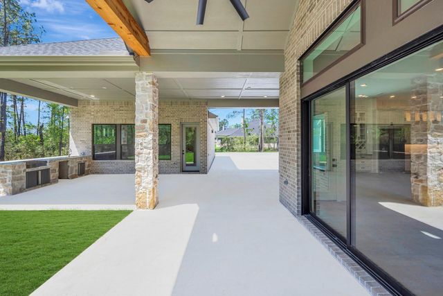 7741 Dog Wood Acres Drive, Montgomery, TX 77316