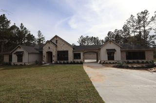 7741 Dog Wood Acres Drive, Montgomery, TX 77316