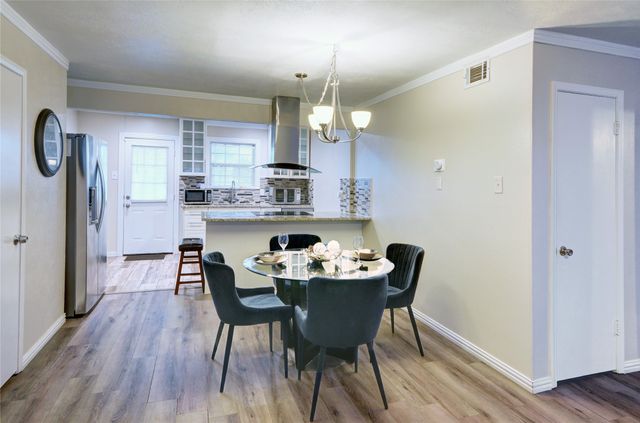 7931 Royal Lane 216, Dallas, TX 75230