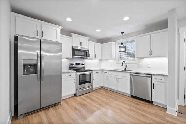 205 Maple St, Adams, TN 37010