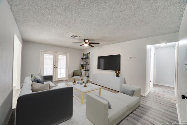 3707 Pipers Cross, San Antonio, TX 78251