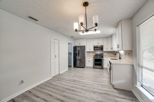 3707 Pipers Cross, San Antonio, TX 78251