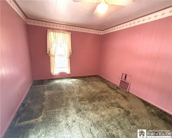 15 Franklin Street, Jamestown, NY 14701