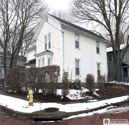 15 Franklin Street, Jamestown, NY 14701