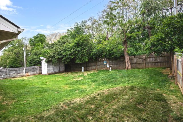 326 Dogwood Court, Versailles, KY 40383