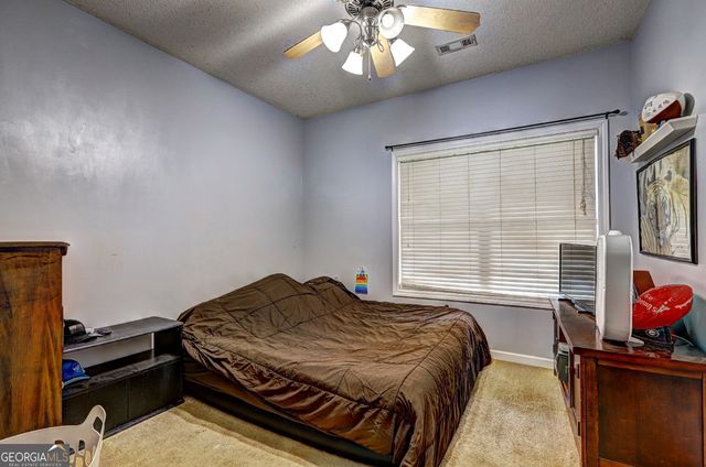 275 Liberty Bell Lane, Griffin, GA 30224