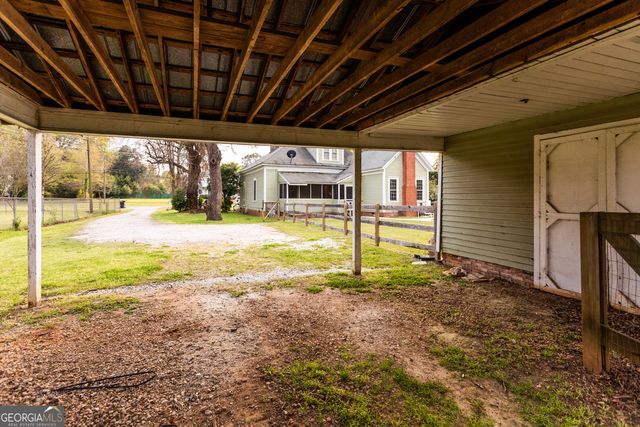 296 W Hightower Trail, Social Circle, GA 30025