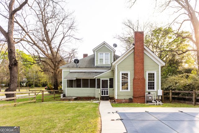 296 W Hightower Trail, Social Circle, GA 30025