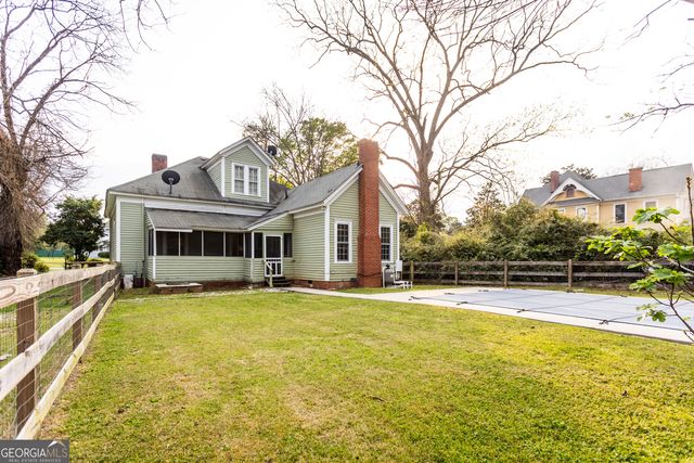 296 W Hightower Trail, Social Circle, GA 30025