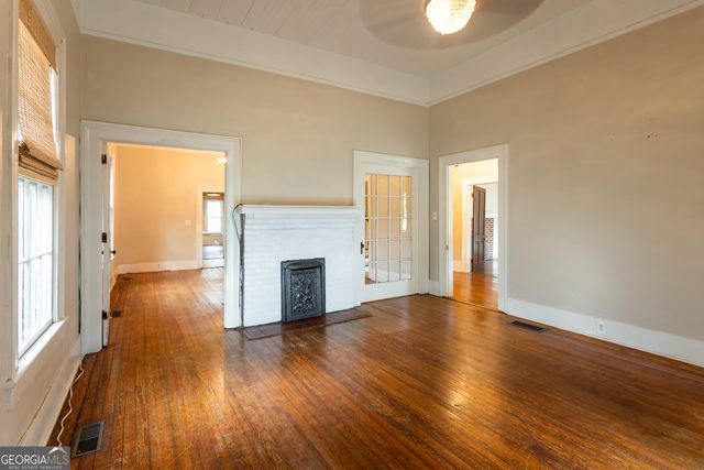 296 W Hightower Trail, Social Circle, GA 30025