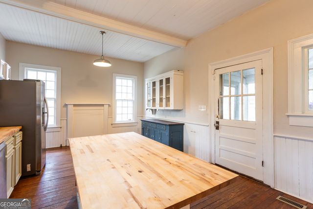 296 W Hightower Trail, Social Circle, GA 30025