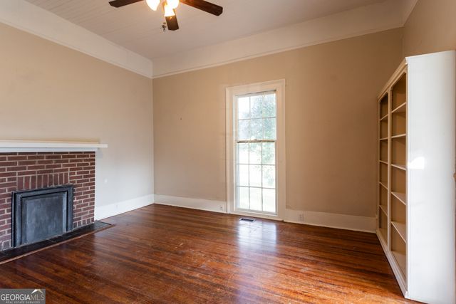 296 W Hightower Trail, Social Circle, GA 30025