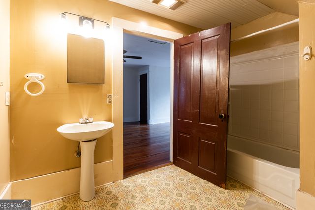 296 W Hightower Trail, Social Circle, GA 30025