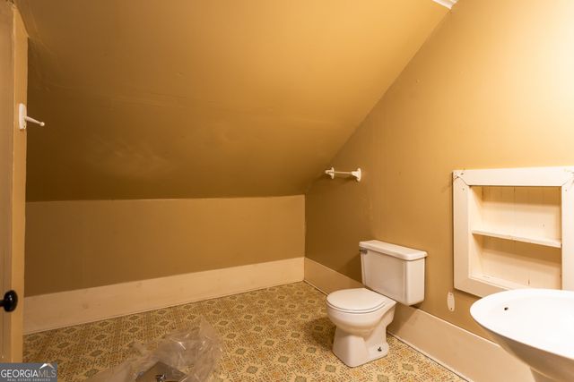 296 W Hightower Trail, Social Circle, GA 30025