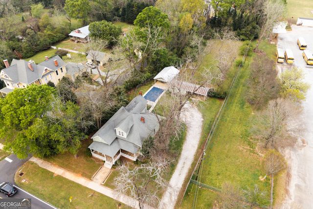 296 W Hightower Trail, Social Circle, GA 30025