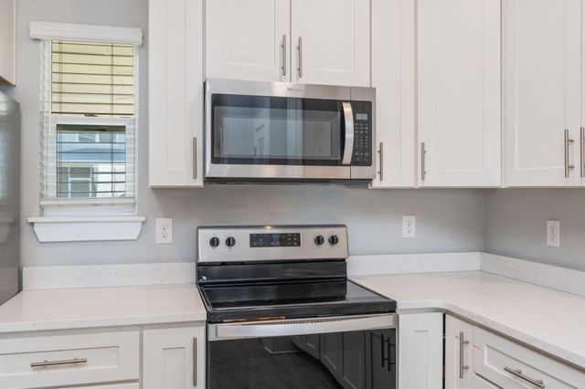 147 N Sand Palm Road, Freeport, FL 32439