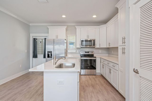 147 N Sand Palm Road, Freeport, FL 32439