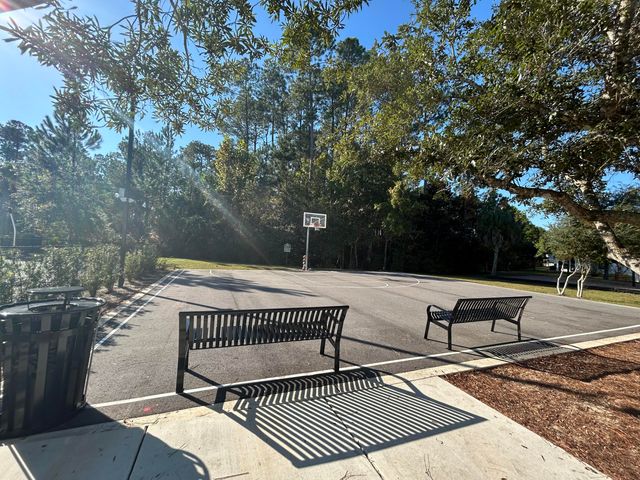 147 N Sand Palm Road, Freeport, FL 32439