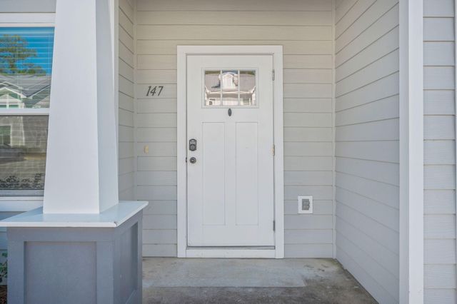 147 N Sand Palm Road, Freeport, FL 32439