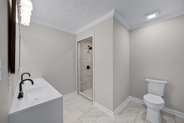 757 CHRISTIE LOOP, Henderson, TN 38340