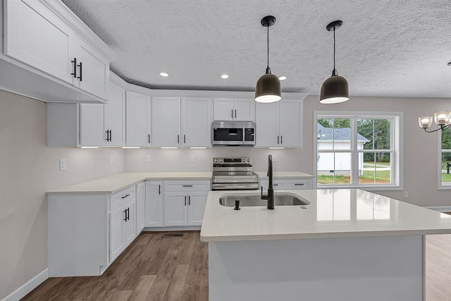 757 CHRISTIE LOOP, Henderson, TN 38340