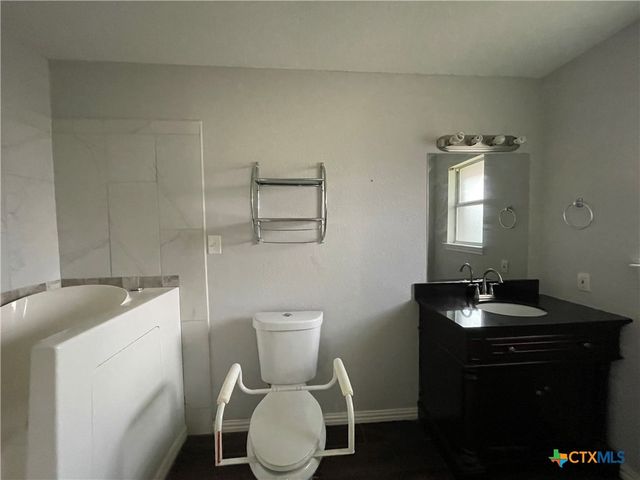 3908 Lakecliff Drive, Harker Heights, TX 76548