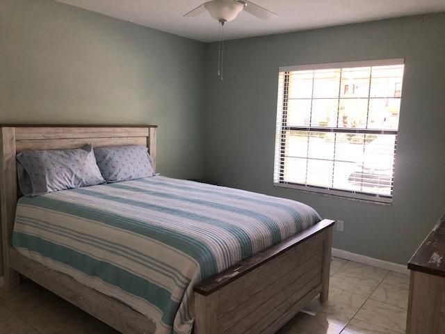 901 Pinecrest Circle B, Jupiter, FL 33458