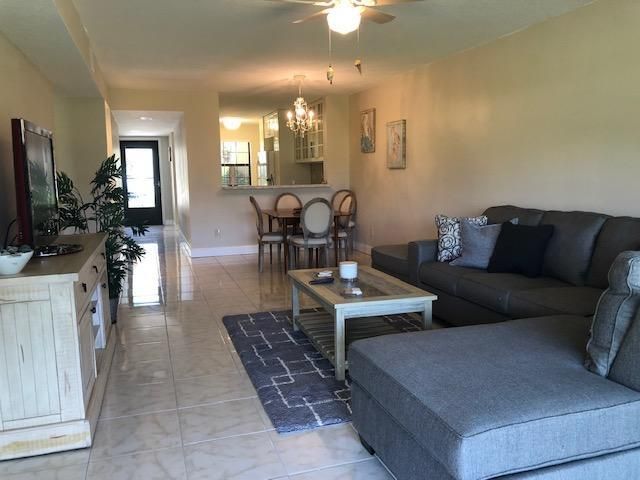 901 Pinecrest Circle B, Jupiter, FL 33458
