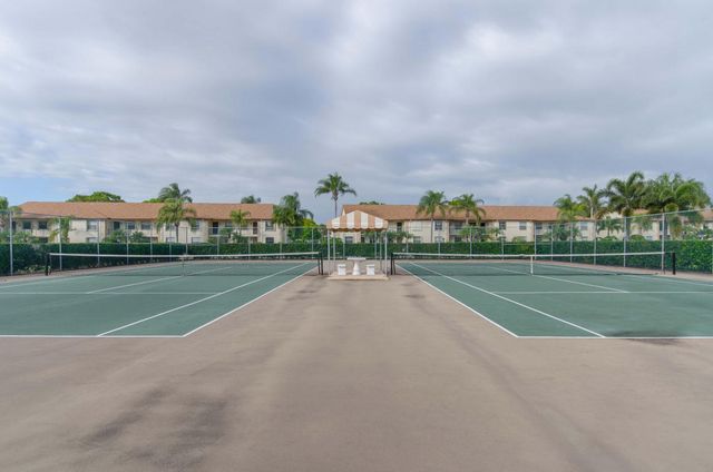 901 Pinecrest Circle B, Jupiter, FL 33458