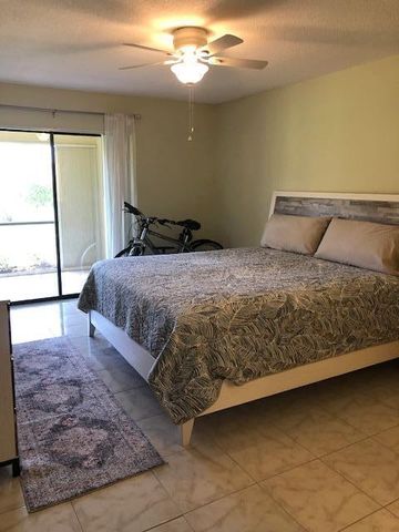 901 Pinecrest Circle B, Jupiter, FL 33458