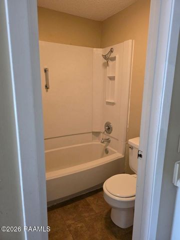 2826 Louisiana Avenue Apt 1111, Lafayette, LA 70501